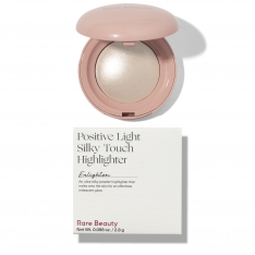 Хайлайтер  Rare Beauty Positive Light Silky Touch